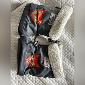 EUC Stonz Size Large With sherpa